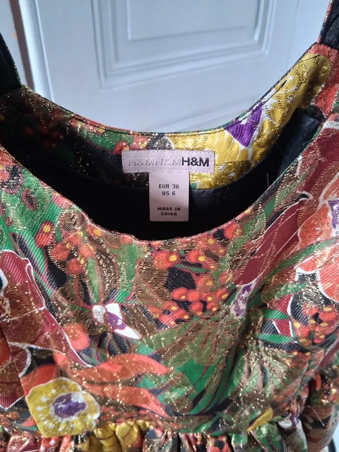 Robe de fêtes avec fibres de soie - H&M - 36 - photo numéro 3