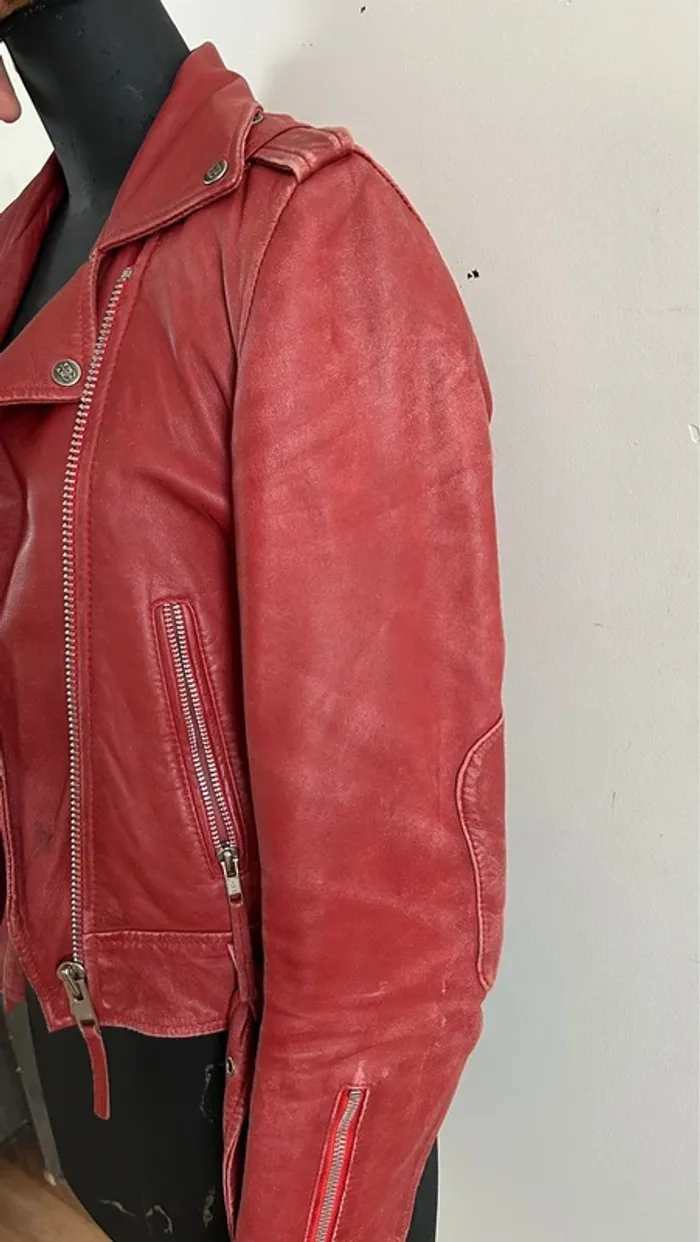 Veste en cuir rouge - photo numéro 2