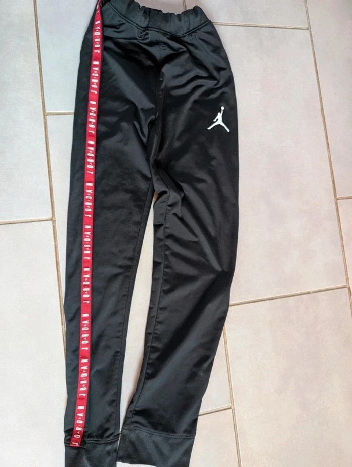 Survêtement Nike air Jordan 12 ans