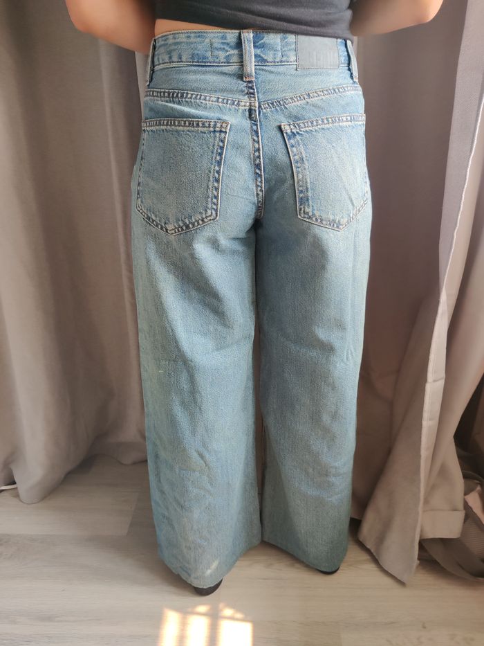 Jean délavé wide leg Bershka Taille 32 ( petite) - photo numéro 3