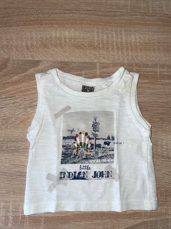 Tee-shirt sans manches