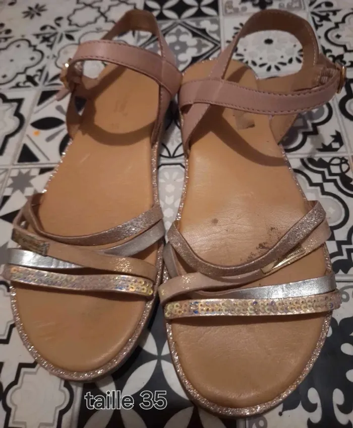 🎀 sandalette taille 35 🎀