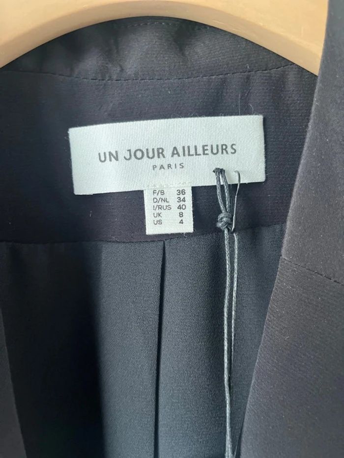Magnifique veste un jour ailleurs Paris taille 36 neuf prix boutique 229€ - photo numéro 3