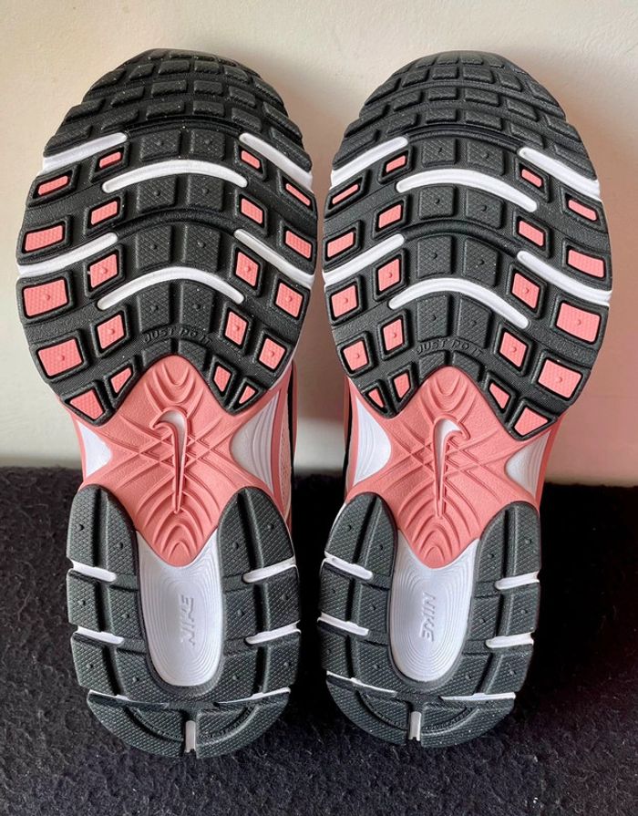 V5 RNR Corail - Nike - Washed Coral - Taille 39 - Neuf avec boîte - photo numéro 9