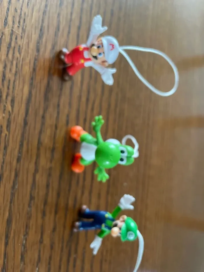 Lot de 3 personnages Kinder Joy Mario