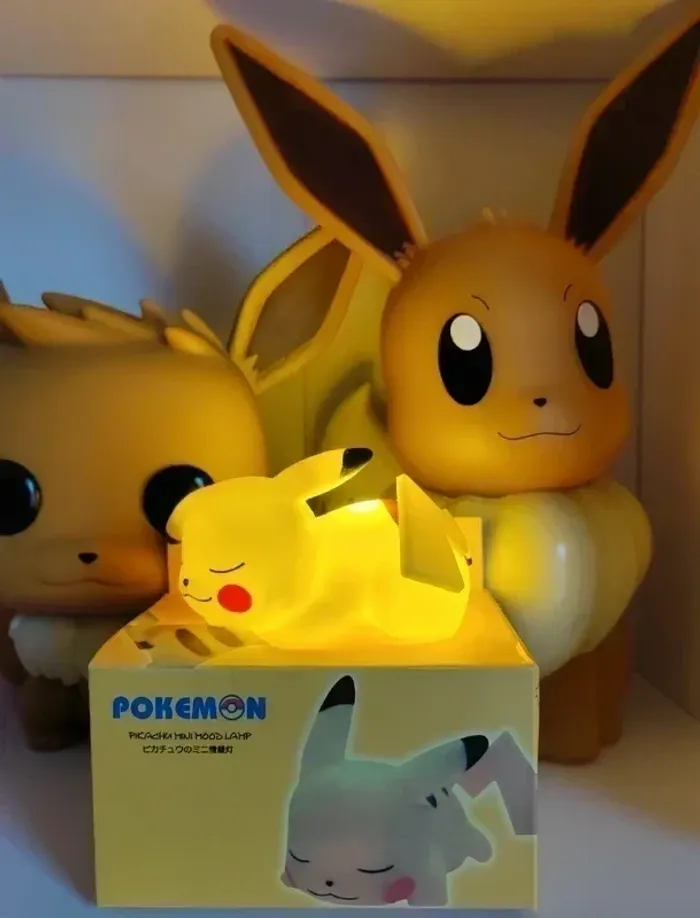 Veilleuse LED Pikachu / Figurine Pokémon - photo numéro 2