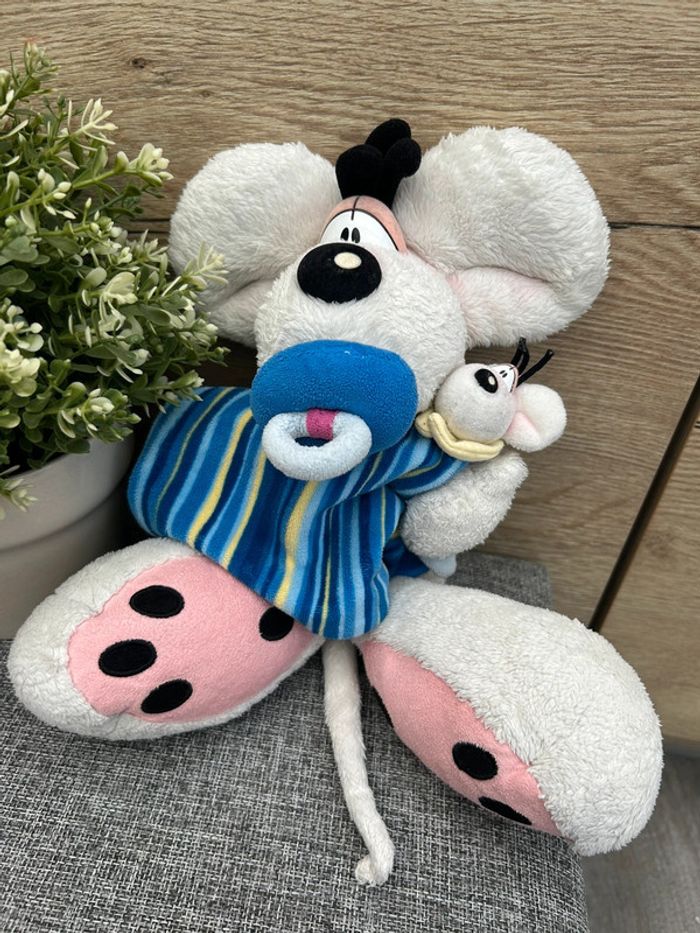 Peluche Diddl bébé avec doudou