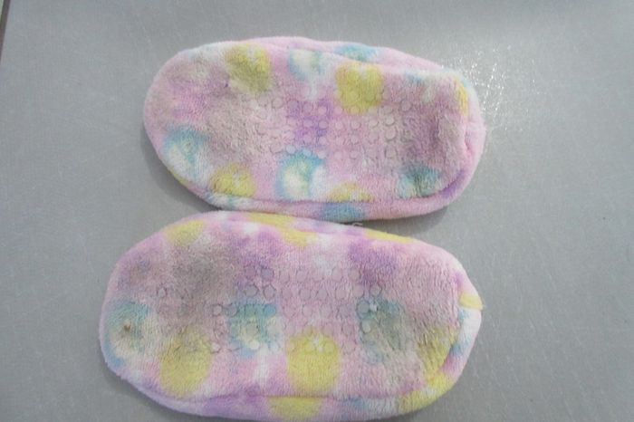 chaussons peluche - photo numéro 3