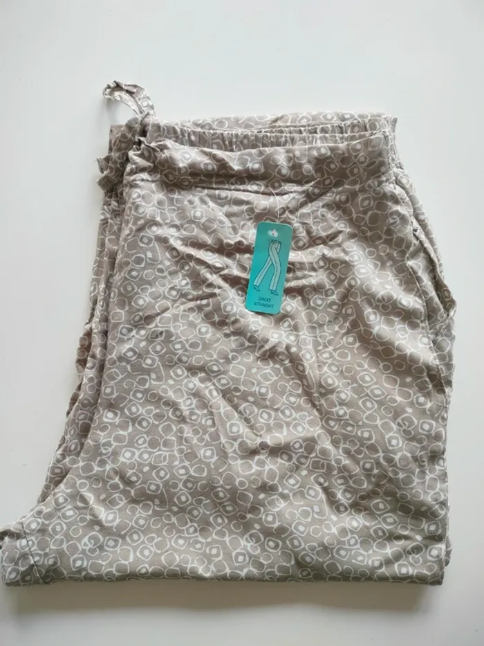 Pantalon neuf Damart 50 - photo numéro 2