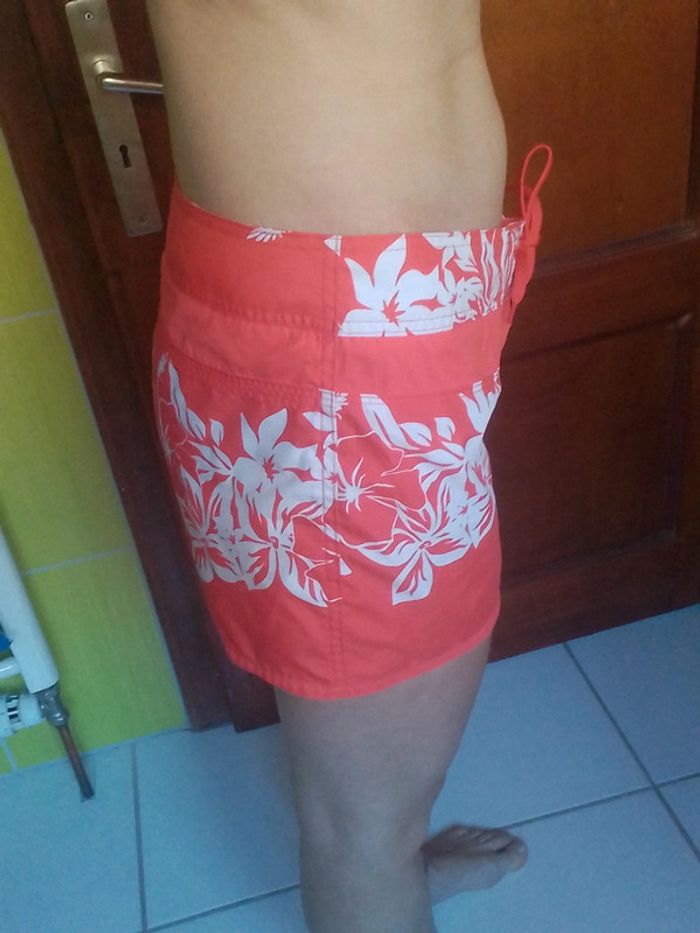Short de bain femme rouge et blanc Tribord - photo numéro 3