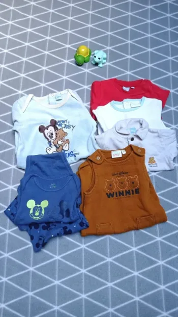 🦁 Lot 7 vêtements, Disney, 3 mois