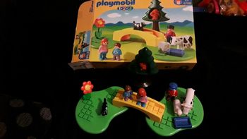 Famille avec animaux de la prairie Playmobil 123