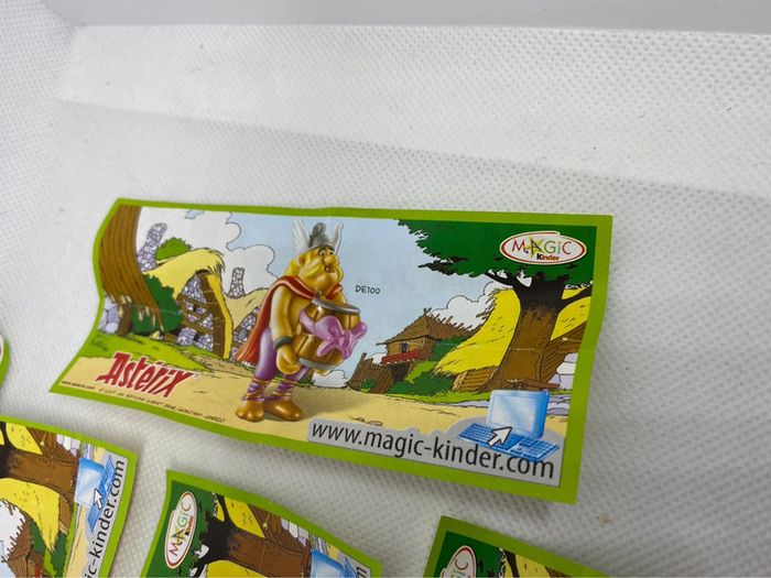 Lot de 5 surprises kinder Astérix 50ans dont asterix a tête droite DE095. Et leurs papiers - photo numéro 8