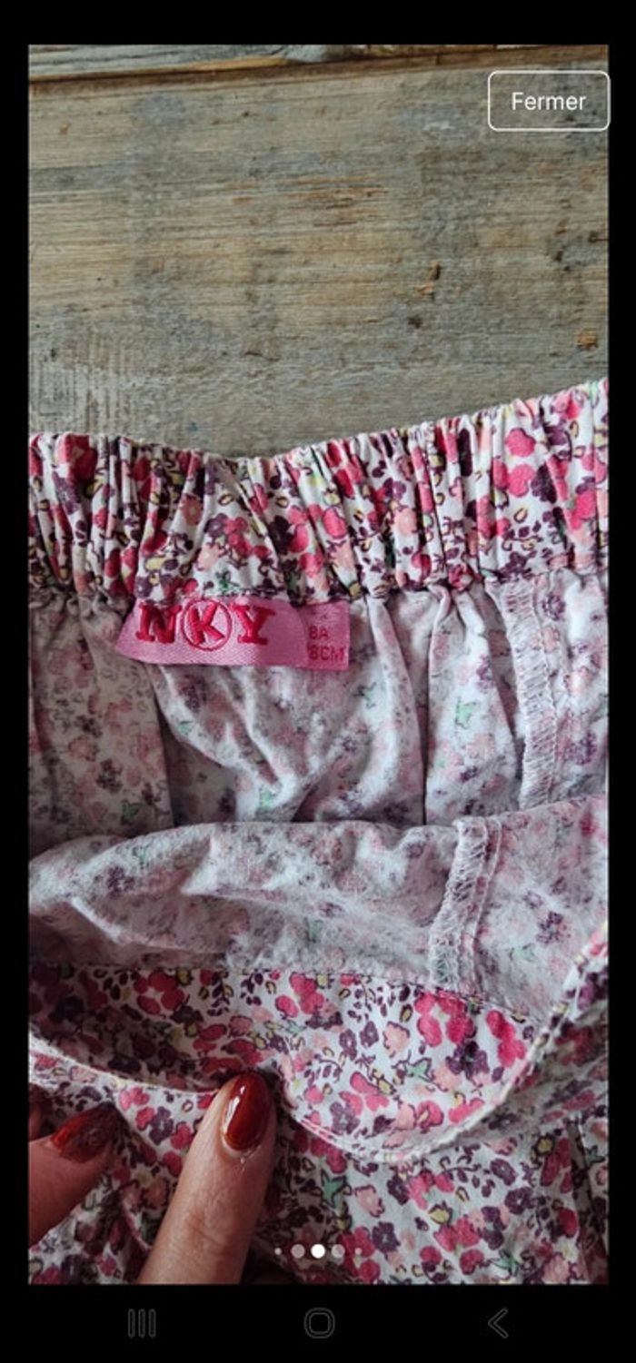 Lot fille 8 ans composé de 2 jupes et 5 shorts - photo numéro 5
