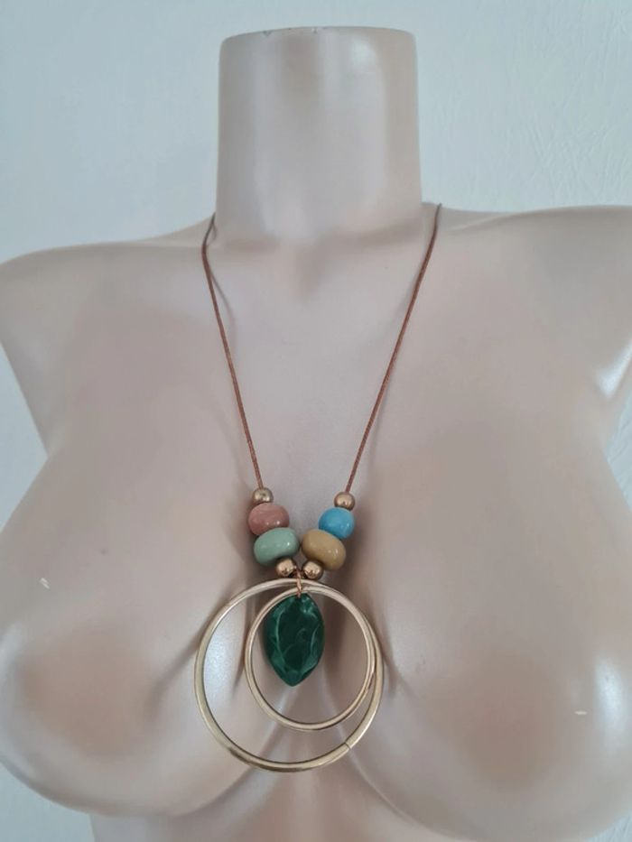 Collier femme en pierre