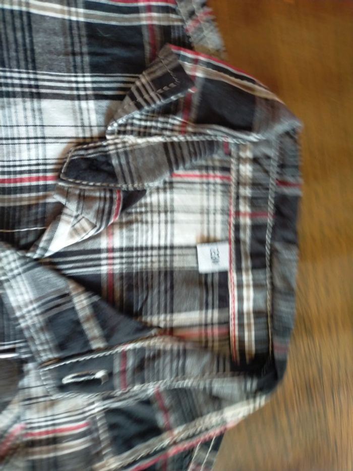 Jolie chemise à carreaux 23 mois - photo numéro 3