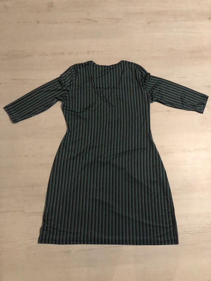 AN14: Robe cache-cœur imprimée avec zip coté T 44/46 Portée 1 fois - photo numéro 9