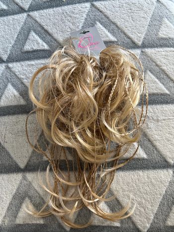 Diva extension chignon