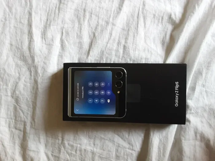 Samsung Galaxy Z Flip 5 - photo numéro 8