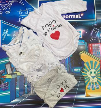 Lot 6 bodies body manches longues 1mois
