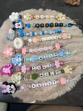 Attache tétine personnalisée