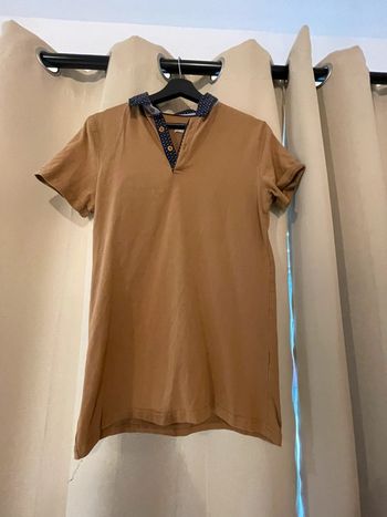 Polo ajusté