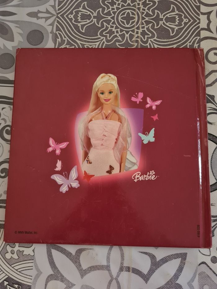 Livre Barbie vie de rêve La robe magique de Barbie - photo numéro 2