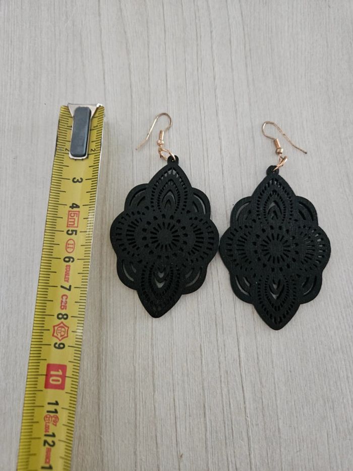 Boucle d'oreille fleur - photo numéro 2