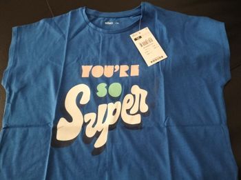 Tee shirt 12 ans neuf