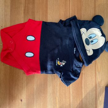 Ensemble body plus bonnet