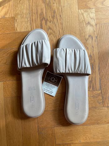 Mules beige 5 th avenue cuir taille 39 neuf