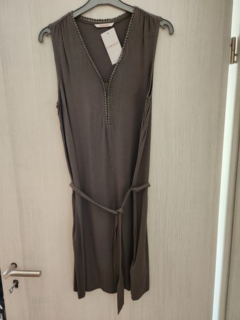 Robe kaki neuve Camaïeu  t.38