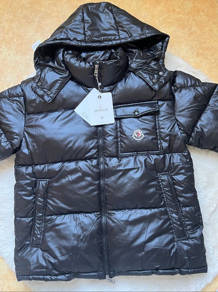 Doudoune Moncler noire avec capuche - photo numéro 6
