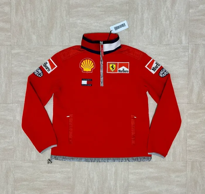 Pull Tommy x Ferrari