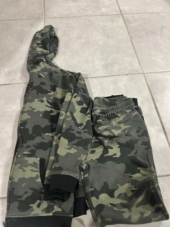 Ensemble jogging militaire 12-13 ans 