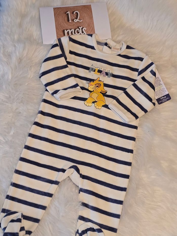 NEUF (non porté)🏷 🤩😍💙 superbe pyjama 12 mois roi lion  mixte 💙😍🤩