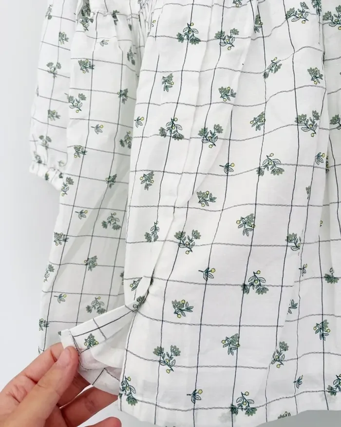 Robe écru fleuris à col pierrot 36 mois - Sergent Major ( neuve avec étiquette ) - photo numéro 9