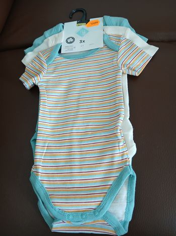 lot 3 bodies manches courtes garcon tex baby 60 cm 3 mois 