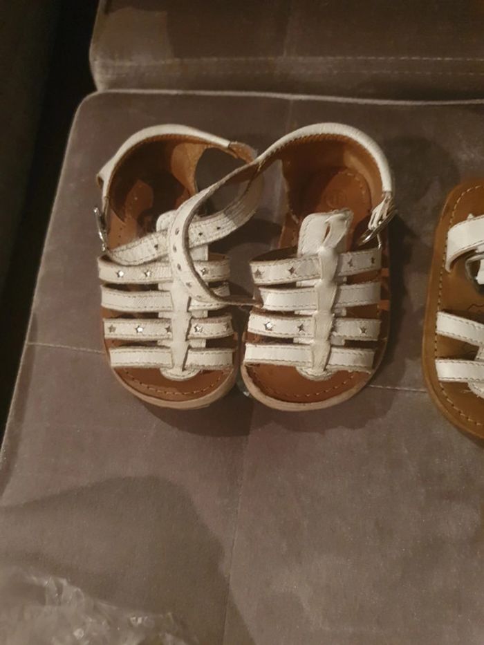 Lot 2 paires sandales bébé - photo numéro 2