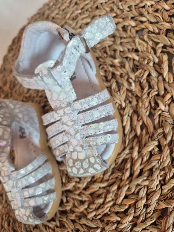 Sandalette brillante - photo numéro 2