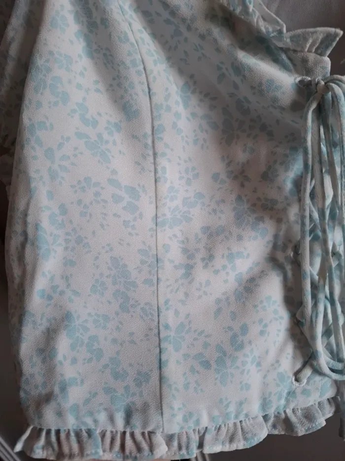 Blouse à lacets fleurie Nakd - photo numéro 3