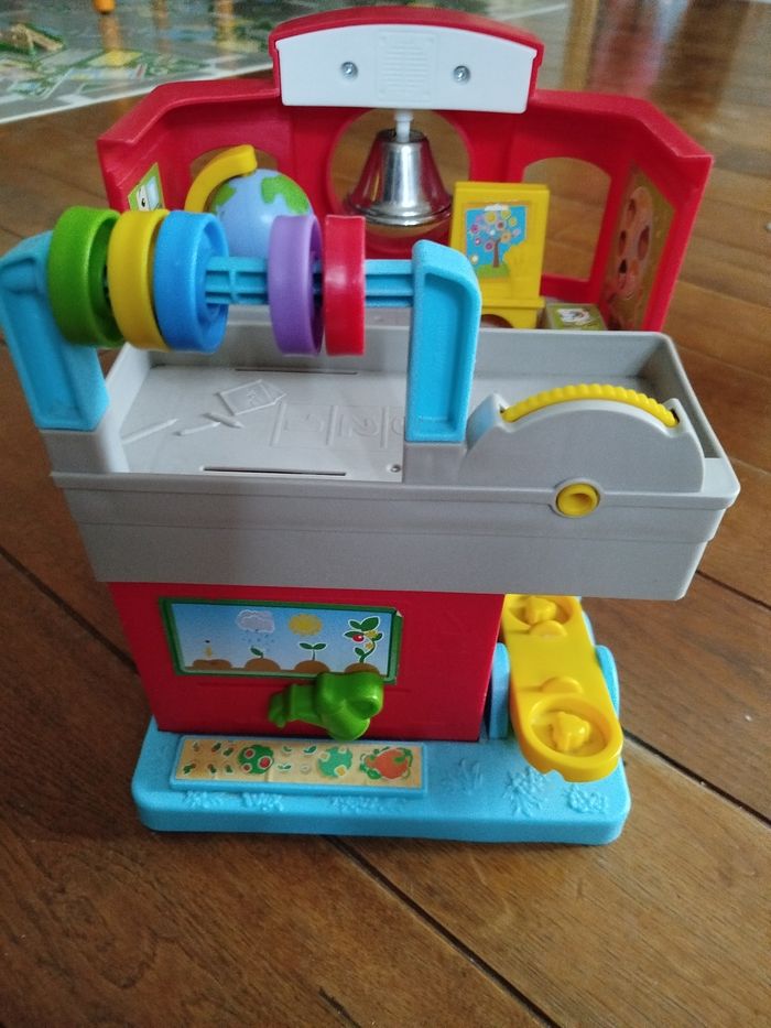 École Fisher Price little people - photo numéro 3