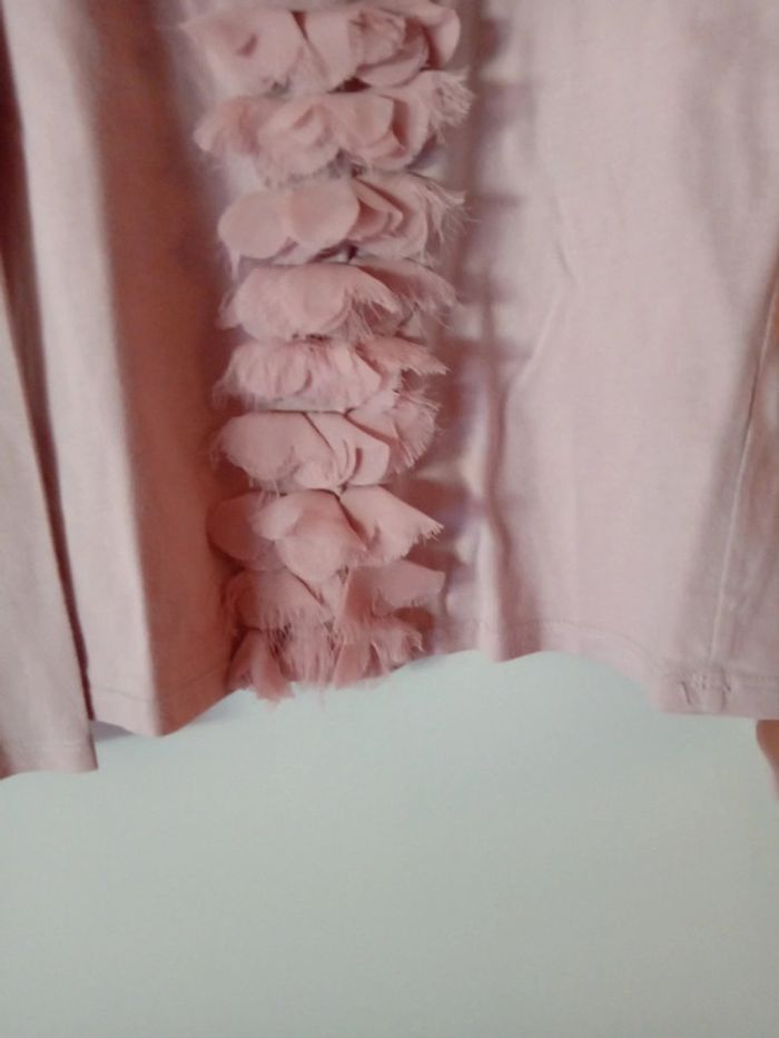 Jolie blouse longues manches rose. 9 ans - photo numéro 3