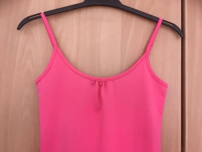 Débardeur lisse Mim Taille 34/36 (2€50) - photo numéro 2