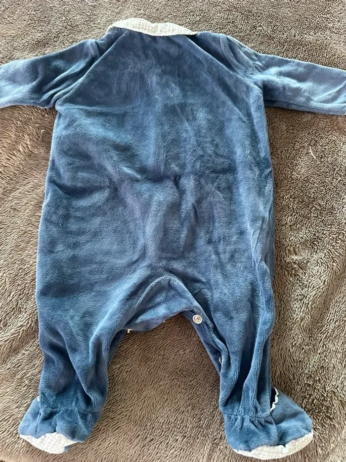 Pyjama 1 mois - photo numéro 2