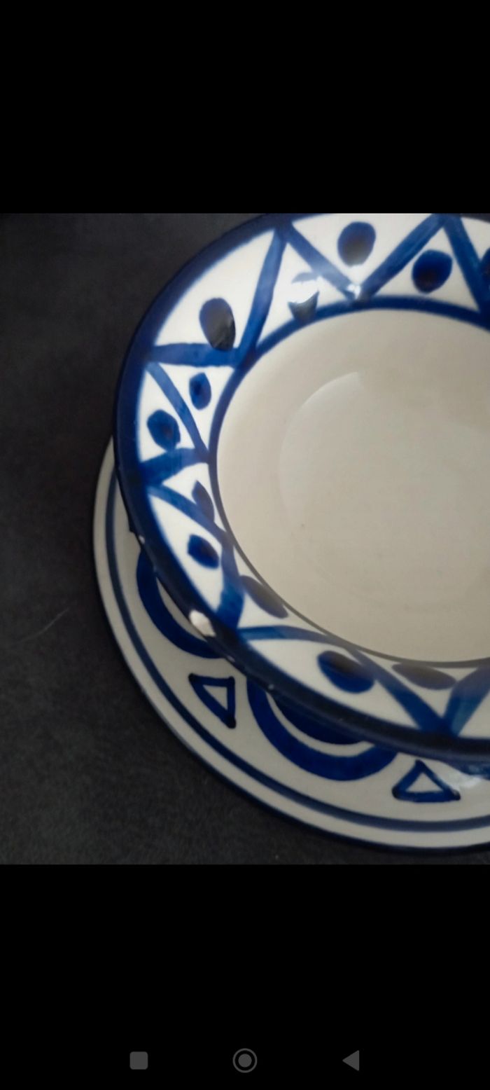 Tasses bleues - photo numéro 3