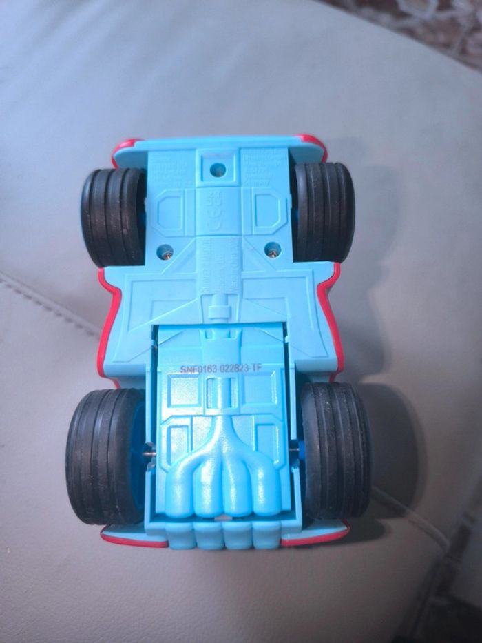 Voiture spidey spiderman comme neuve - photo numéro 5