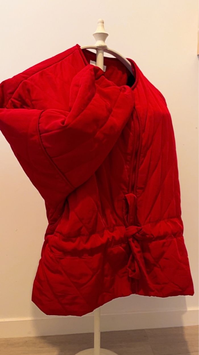 Veste mi-saison rouge avec cienture - photo numéro 3