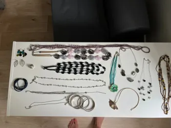 Lot bijoux fantaisie