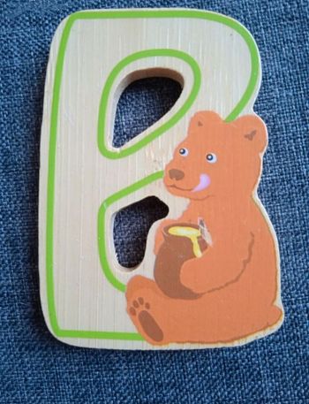 Lettre B adhésive en bois